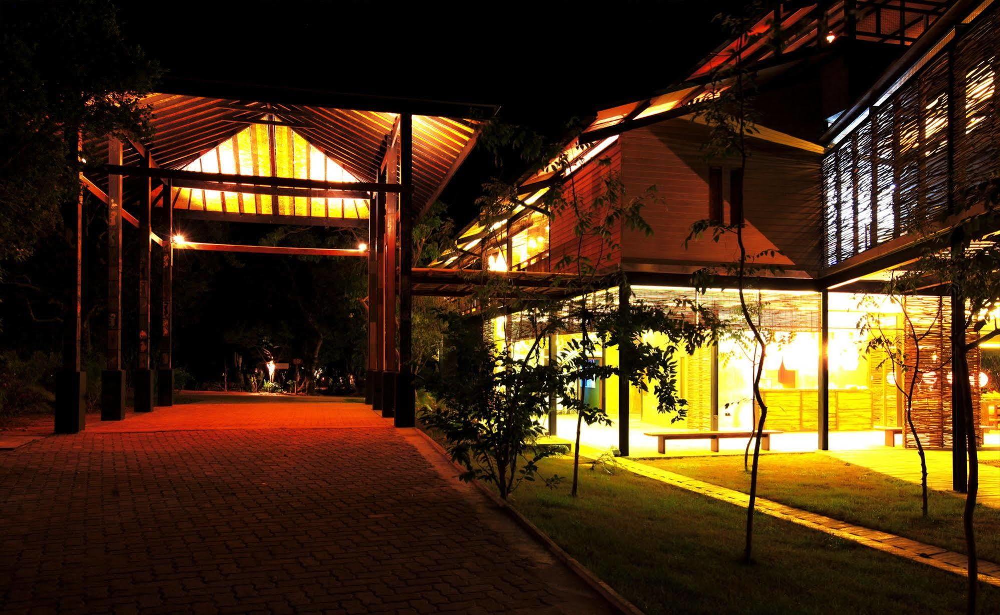 Resort Cinnamon Wild Yala